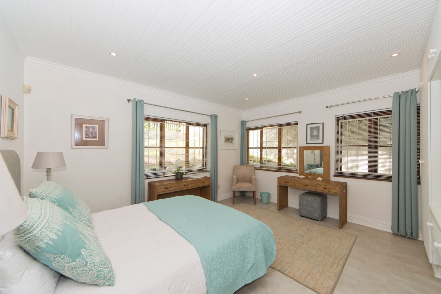 6 Bedroom Property for Sale in The Heads Western Cape